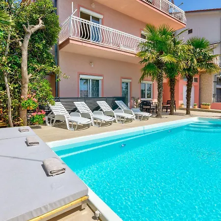 Апартаменты Traumhaftes Penthouse Nur 400 Meter Zum Mit Beheizbarem Pool, Meerblick, Babybett, Grill *