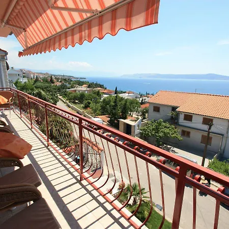 Апартаменты Traumhaftes Penthouse Nur 400 Meter Zum Mit Beheizbarem Pool, Meerblick, Babybett, Grill Цриквеница