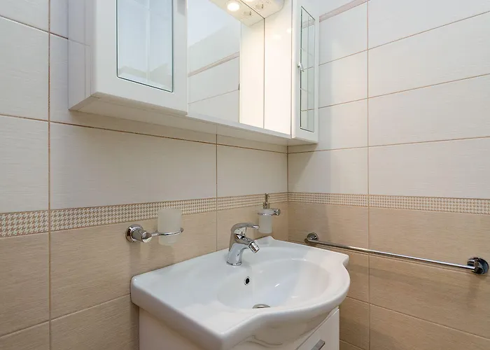 Traumhaftes Penthouse Nur 400 Meter Zum Mit Beheizbarem Pool, Meerblick, Babybett, Grill Crikvenica