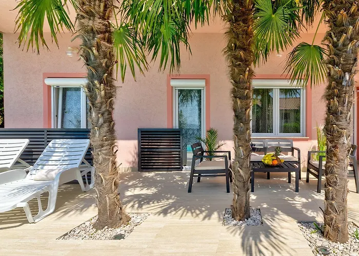 Traumhaftes Penthouse Nur 400 Meter Zum Mit Beheizbarem Pool, Meerblick, Babybett, Grill * Crikvenica