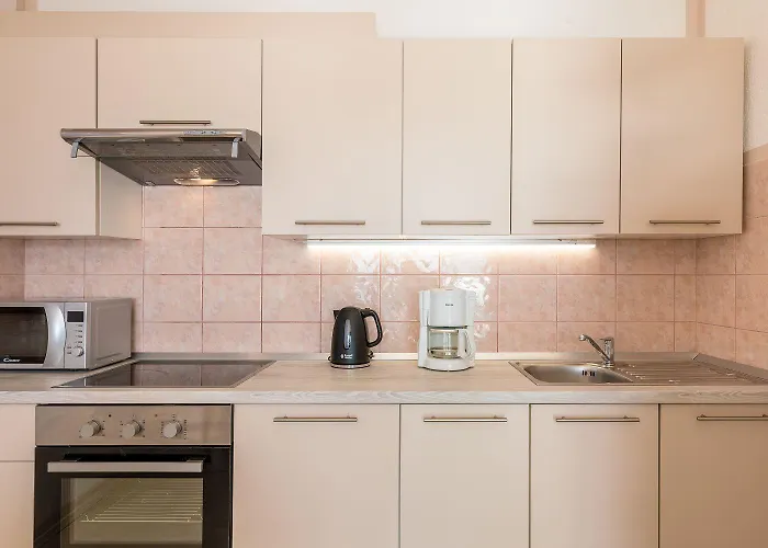 Apartment Traumhaftes Penthouse Nur 400 Meter Zum Mit Beheizbarem Pool, Meerblick, Babybett, Grill *