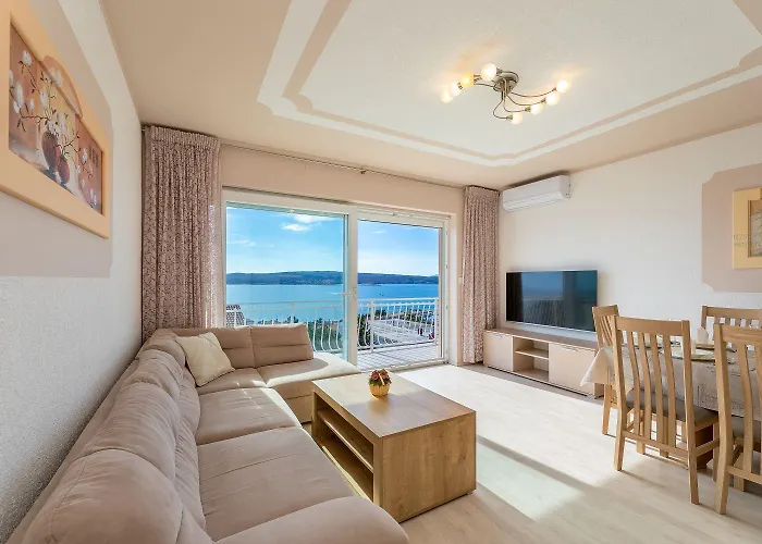 Apartment Traumhaftes Penthouse Nur 400 Meter Zum Mit Beheizbarem Pool, Meerblick, Babybett, Grill
