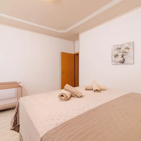 Traumhaftes Penthouse Nur 400 Meter Zum Mit Beheizbarem Pool, Meerblick, Babybett, Grill Apartman