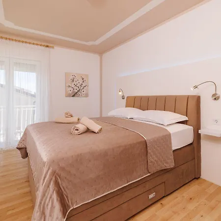 Traumhaftes Penthouse Nur 400 Meter Zum Mit Beheizbarem Pool, Meerblick, Babybett, Grill Apartman *