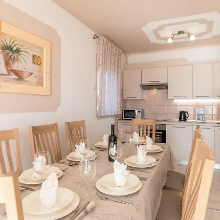 Apartment Traumhaftes Penthouse Nur 400 Meter Zum Mit Beheizbarem Pool, Meerblick, Babybett, Grill *