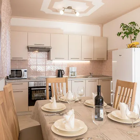 Traumhaftes Penthouse Nur 400 Meter Zum Mit Beheizbarem Pool, Meerblick, Babybett, Grill Apartman *