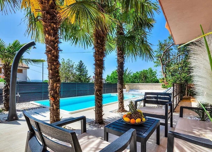 Traumhaftes Penthouse Nur 400 Meter Zum Mit Beheizbarem Pool, Meerblick, Babybett, Grill Apartment Crikvenica